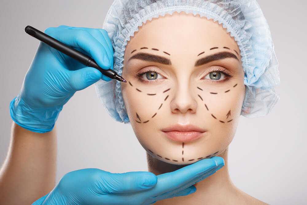 Cirurgia plastica facial
