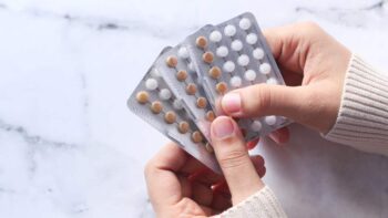 Hormônios influenciam o resultado da cirurgia plástica? Explico de forma simples